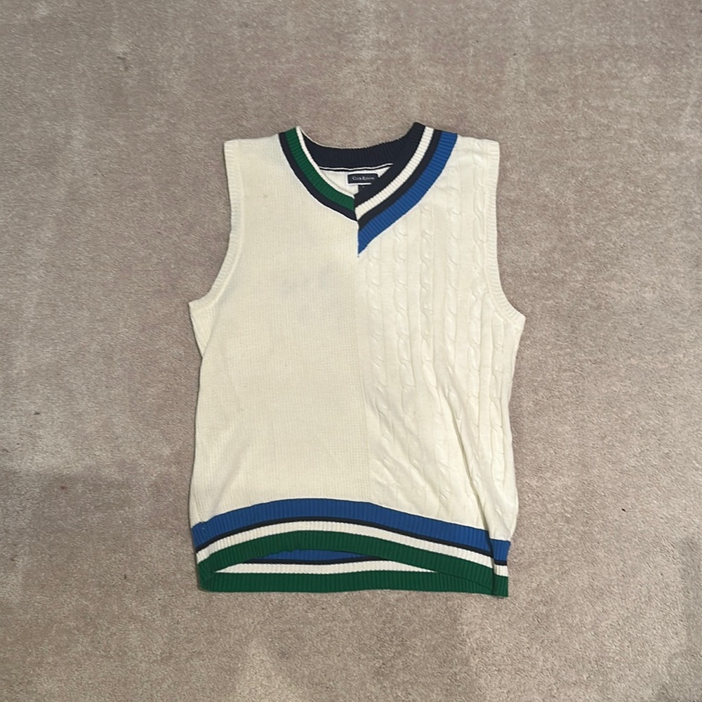 Men’s size large irregular knit vest